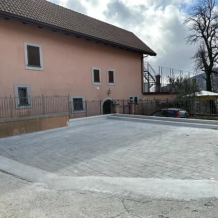 La Corte Di Nonna Ada Apartament *
